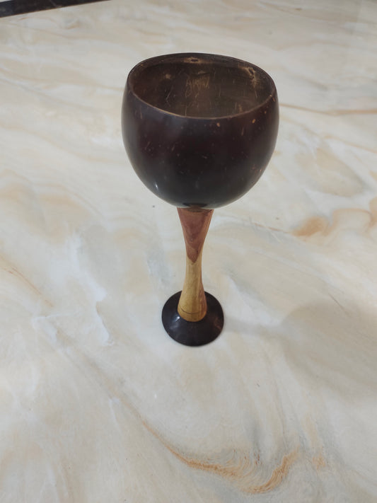 Coconut shell wine cup